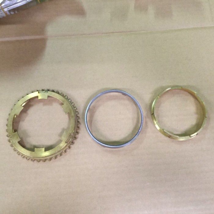 gigi 1 & 2 kuningan sinkromis strada L200 Triton 2.8 ( MAX MITSUBISHI )