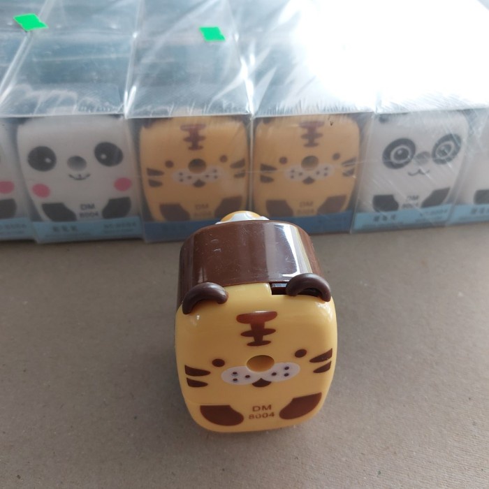 

Rautan Putar Happy Campus - 1 Buah Motif Random