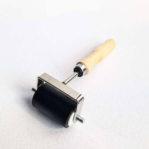 

BARANG TERBARU !!! RELIEF PAINTING LINO ROLLER RUBBER BRAYER CANVAS ROLL KUAS KARET LUKIS - TERLARIS