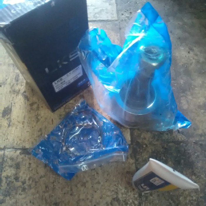 Cod As Roda Luar Hyundai Trajet 2.0 & Santa Fe 2.4 2000-2004 Kode Ema163