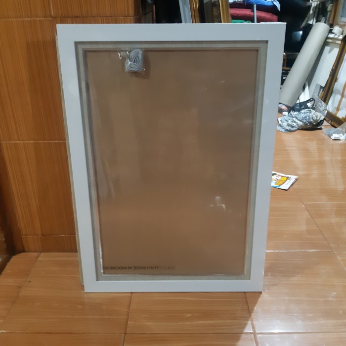 Promo Figura Frame Minimalis Ukrn 50 X 75
