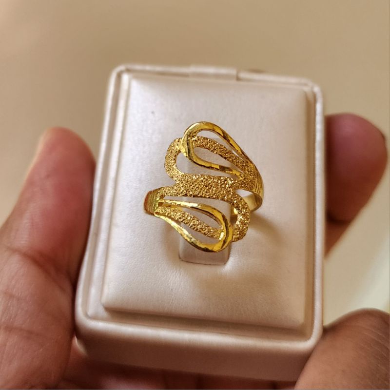 Cincin Model Pasir 7 Lapis Emas Gold