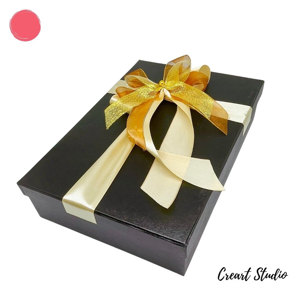 

Kotak Kado Gift Box 30 X 20 Cm Tinggi 7 Cm - Hitam