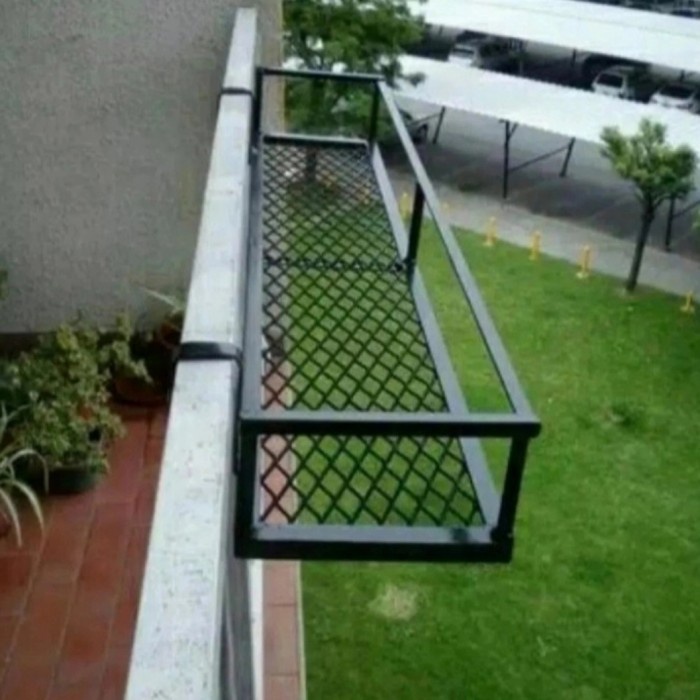 Promo Custom Pot Tanaman Gantung Besi Untuk Pagar Balkon Terbaru