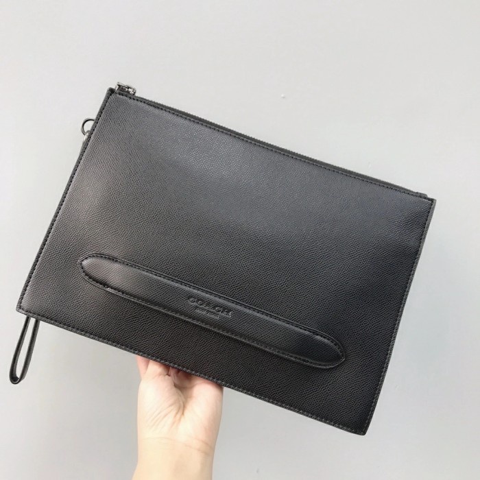 COACH CLUTCH MANHATTAN LEATHER BLACK