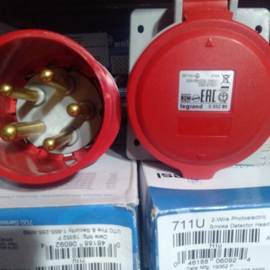 ✅Ready Panel Mounting 3Phase 5Pin 32Ampere Legrand Terbaru