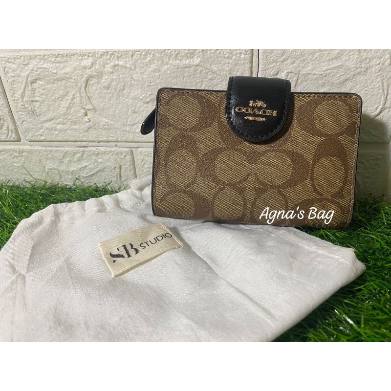 Coach Medium Zip Wallet Sig nature - Original Authentic