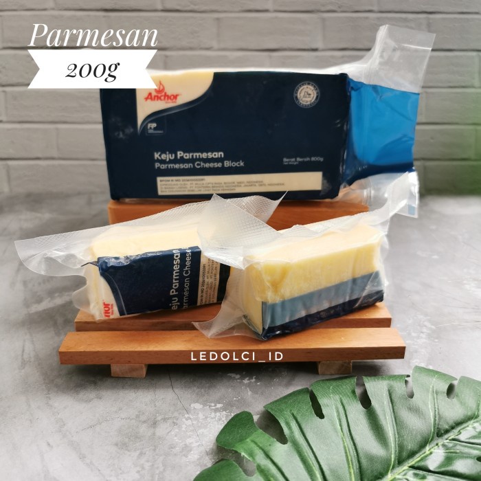 

Anchor Keju Parmesan Cheese Repa 200 Gram