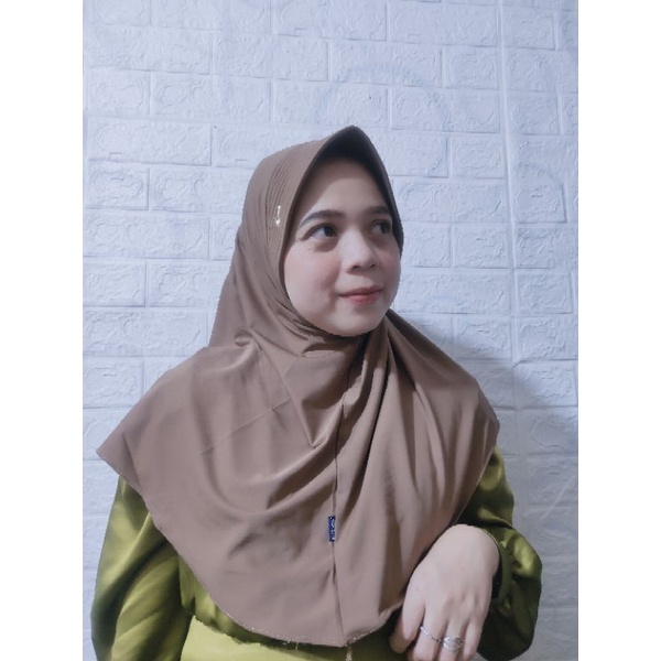 bergo sport hamidah ukuran  M