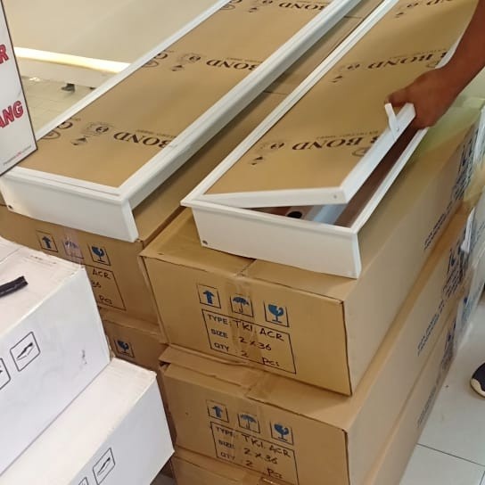 Promo Kap Tki Acrylic 2X36 + Tl Led 16 Philips Cover Acrylick Clear