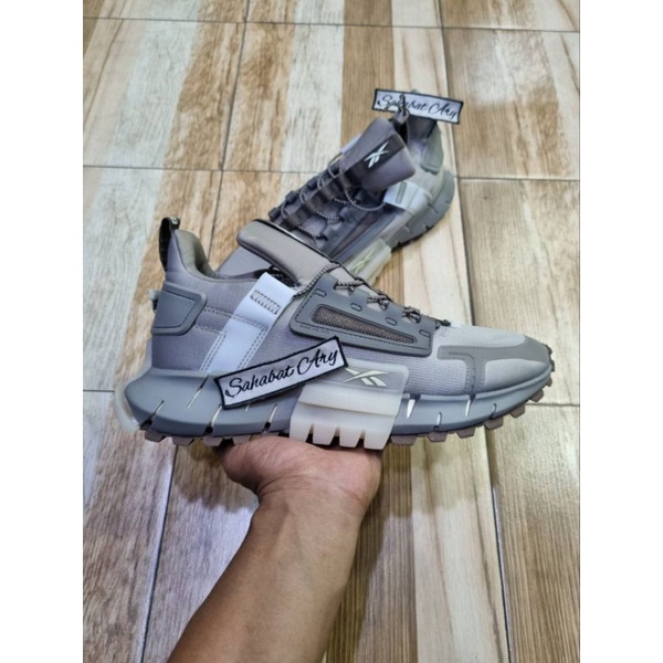 Sepatu Zig Kinetica Edge Grey