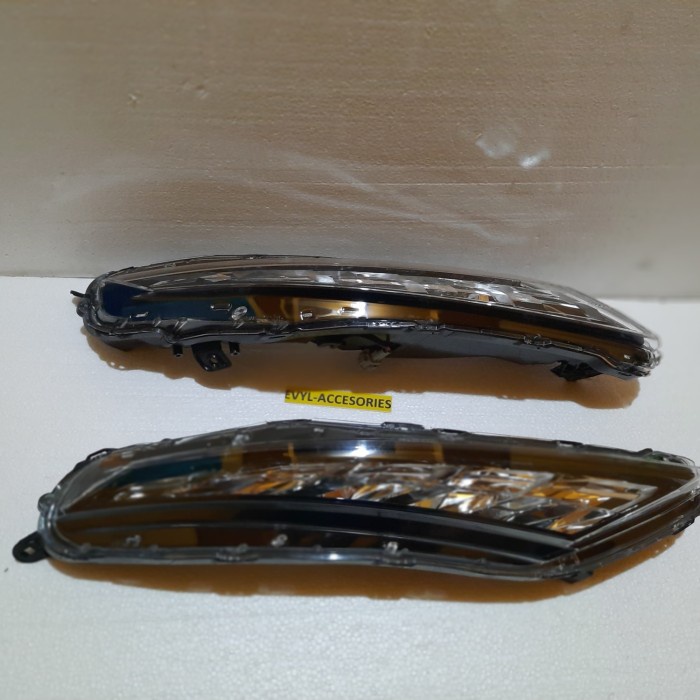 LAMPU DRL MITSUBISHI XPANDER 2018 2019 2020 2021 ORIGINAL star