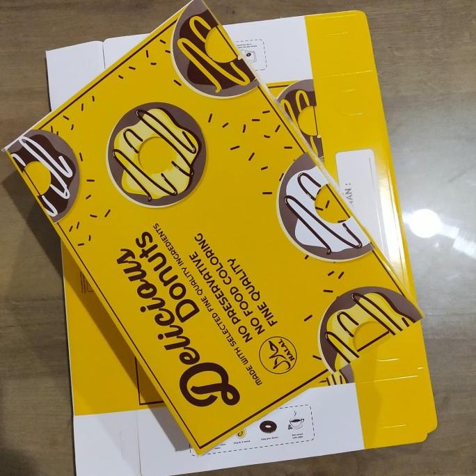 

Eksx*260 Dus Donat Ukuran 27X18,5X5,5Cm Isi 50 Pcs