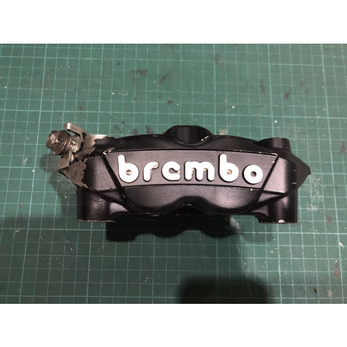 {BEKAS} Kaliper Brembo monoblock pitch 108 ex Suzuki GSX Berkualitas