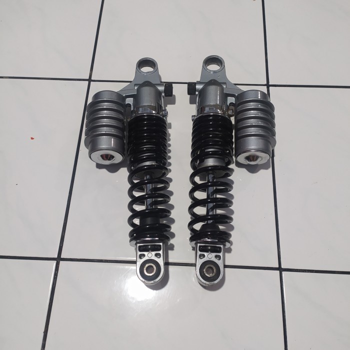{BEKAS} shock kawasaki zephyr original shock belakang kawasaki zephyr granat Diskon