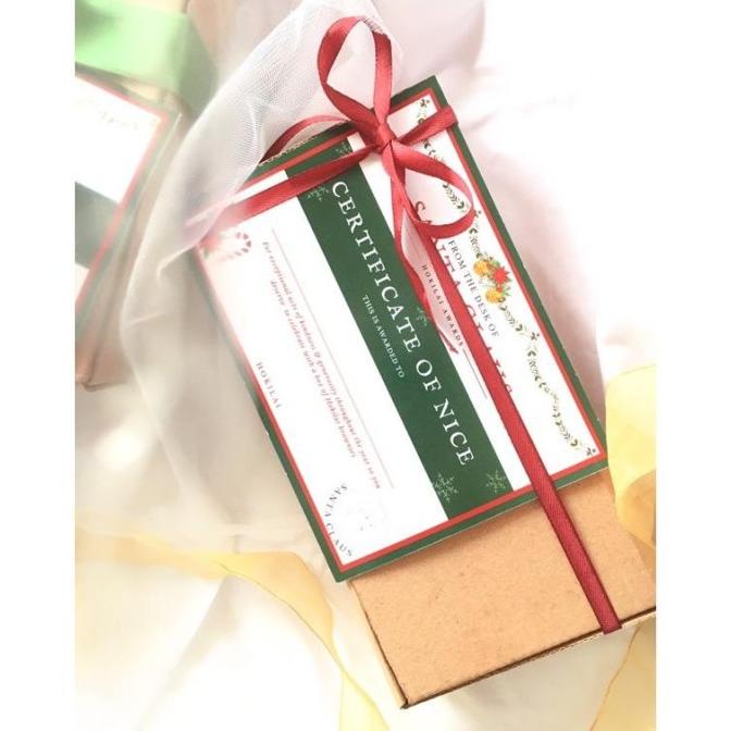 

Brownies Panggang Sekat Shiny Crust Ukuran 20X10Cm | Christmas Hampers Melulujajan