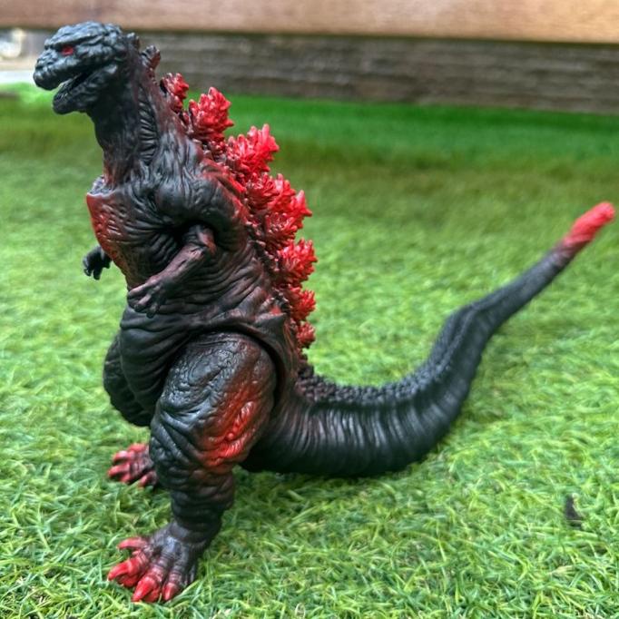 Shin Godzilla Action Figure / Mainan Godzilla