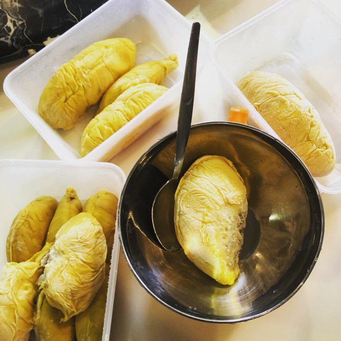 

Durian Kupas Medan Star