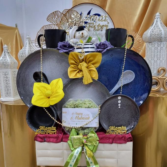 

Terlarisss - Paket Dekorasi Lebaran Idul Fitri Hampers Parcel Hadiah Kue Kering 046 - Langsung Kirim