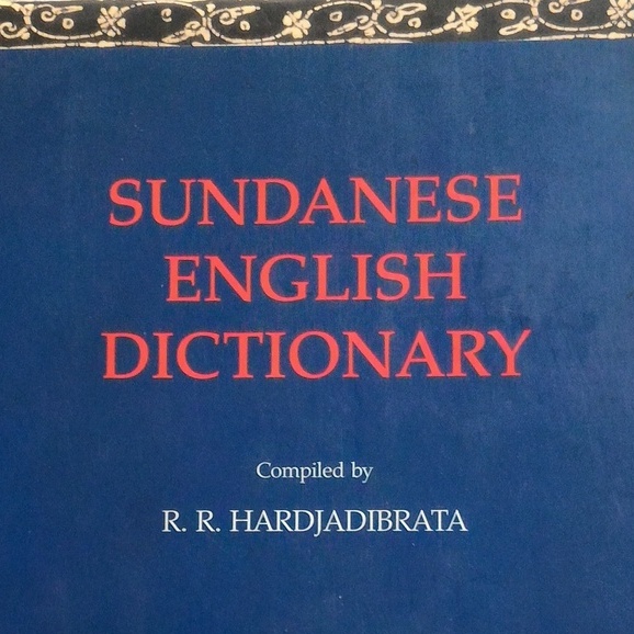 Kamus Bahasa Sunda Inggris-Sundanese English Dictionary