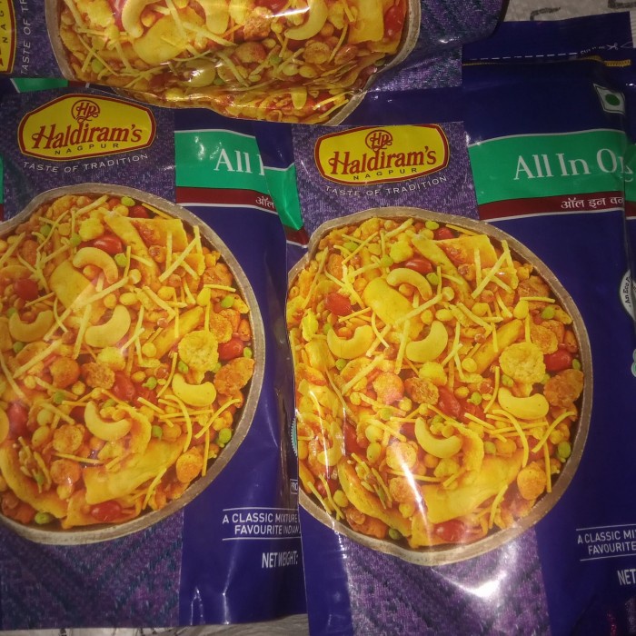 

Produk Unggulan] Haldiram Indian Snacks mix all in one