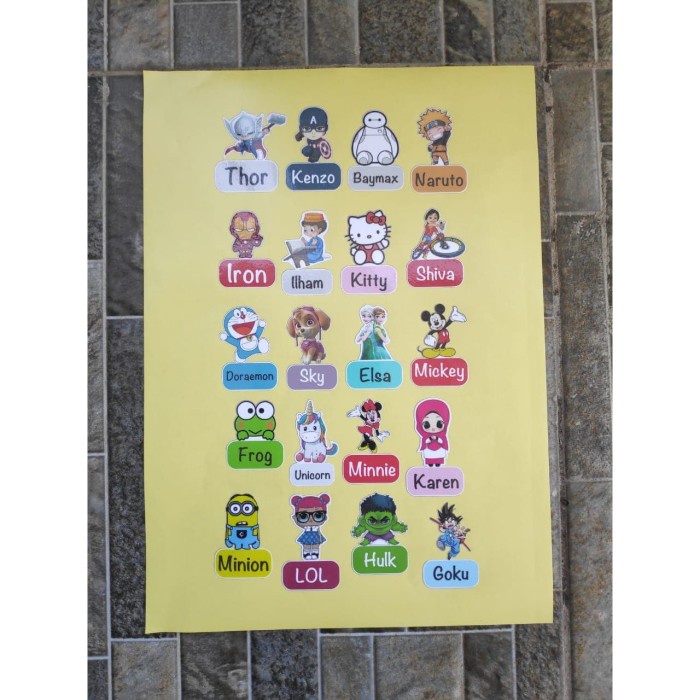 

Terlaris - Stiker Kromo Nama Anak Kartun Penanda Custom Buku Pensil Tempat Makan