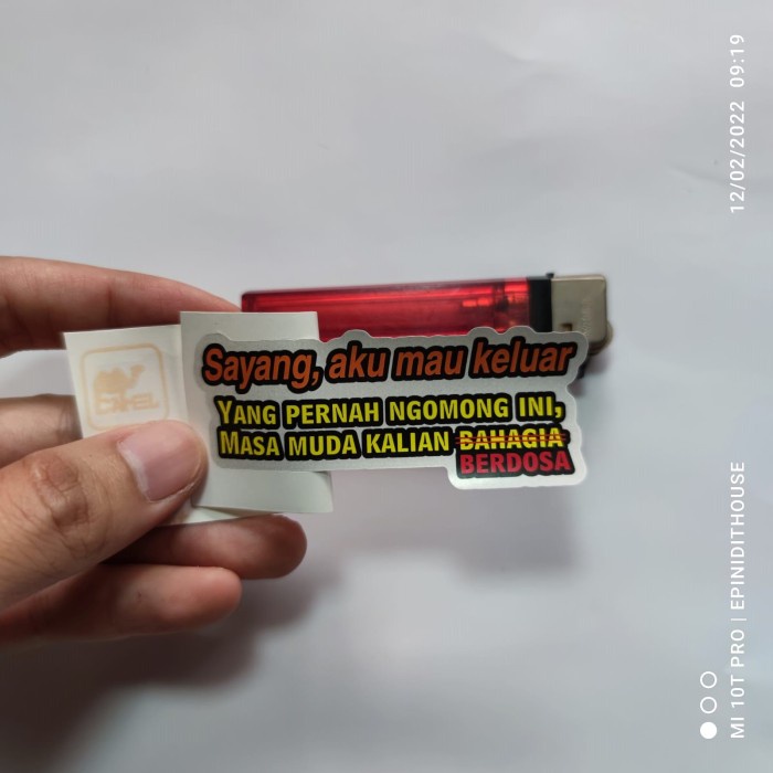 

Terlaris - Stiker Sayang Aku Mau Keluar Kata Humor Lucu Viral Meme Motor Plesetan