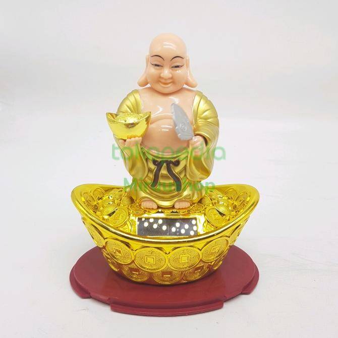 Patung hiasan Budha Maitreya tenaga solar