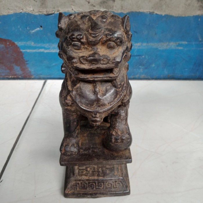 Patung Singa Penjaga Qilin Kilin Hitam Antik