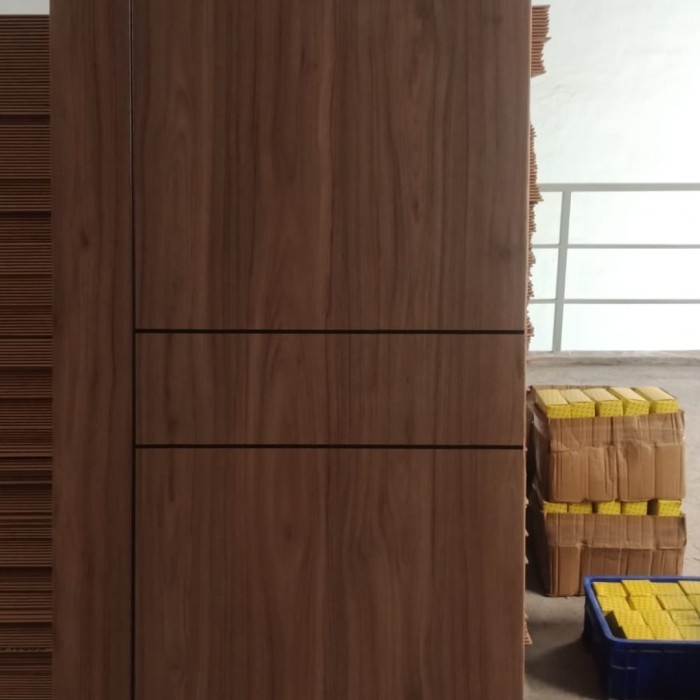 PINTU KAMAR TIDUR UTAMA KAYU SOLID ENGINEERING PREMIUM MOTIF MINIMALIS