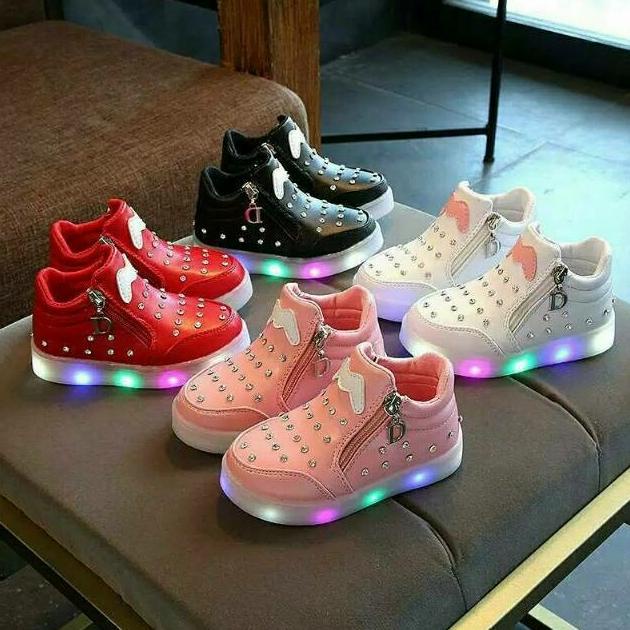 Sepatu Boot Anak Perempuan LED Boots Diamond LED size 21-30 Sepatu pes