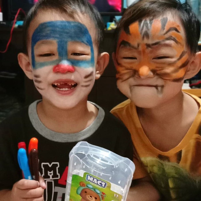 

Gel Crayon Macs 24 Colors