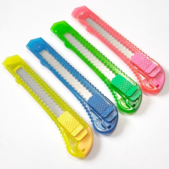 

Pisau Cutter Besar Transparan / Cutter Knife (A1189)