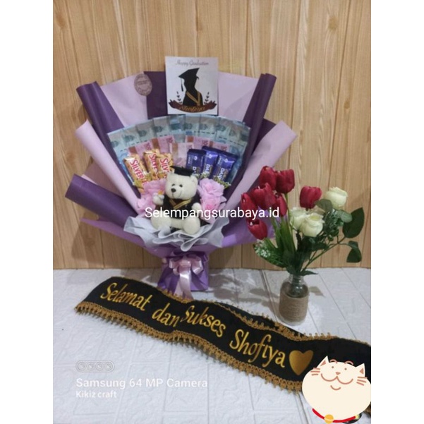 Selempang Wisuda Bludru Renda