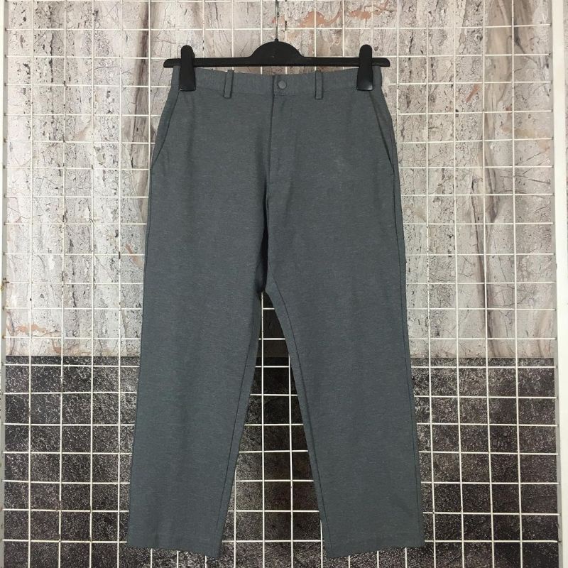 Celana Panjang Formal Ankle Pants Branded Original UNIQLO Anklepants Polyester . SDA 00678 Second Be