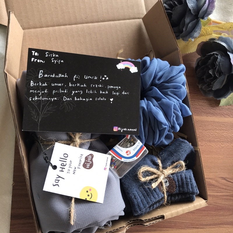 

Gift Box by hijabnanad