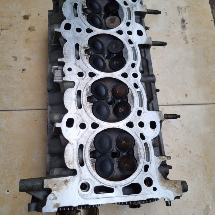 Cylinder Head Kop Deksel Mazda Biante Original Best