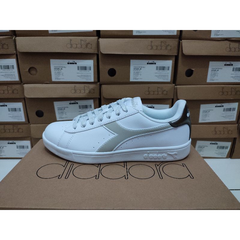 Sepatu Diadora Torneo WN Wanita Original - Putih