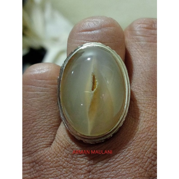 Batu Anggur Cimpago Akik Combong Kristal Lawas