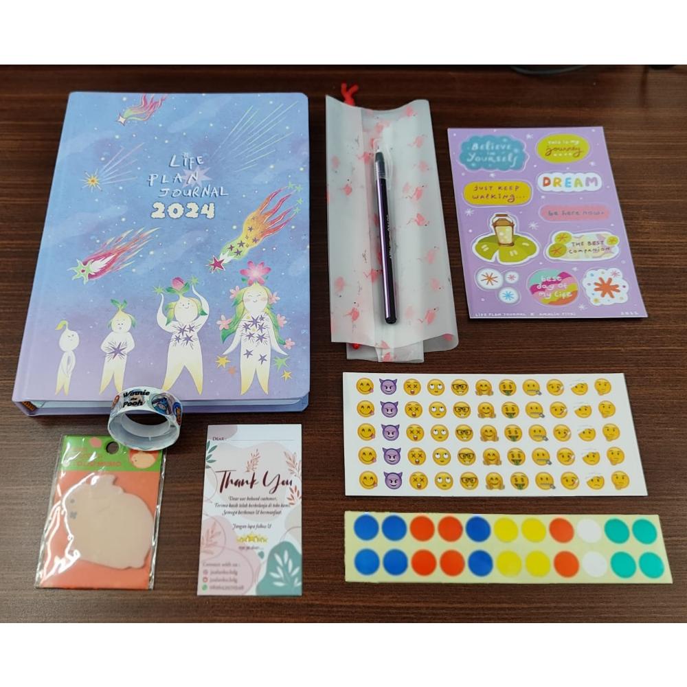 

Trendy STOCK Planner 2024 Life Plan Journal + journal kit