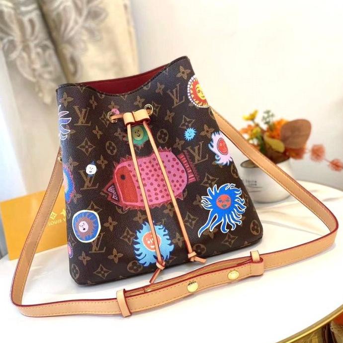 Tas Branded Wanita / Tas Selempang Super Mirror Vvip Authentic Monogrm Kertania