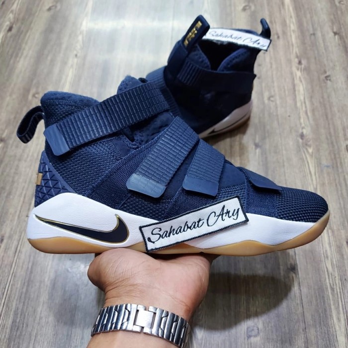 ✨Ori Sepatu Lebron Zoom Soldier 11 Cavs Midnight Navy Terbaru