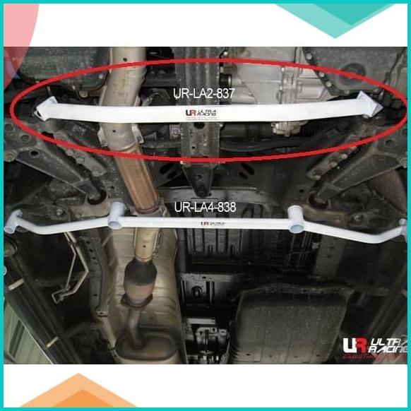 Aksesoris Stabiliser ULTRA RACING Front lower 2pts Nissan Serena C24 1