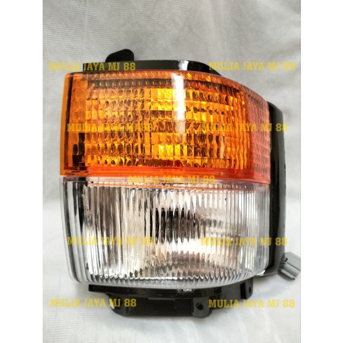 Lampu Sein Nissan Cwb 520/Lampu Sen Nissan Cwb 520