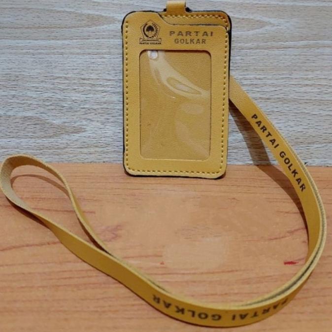 

best seller] holder kalung id card / tempat id card kulit logo partai golkar