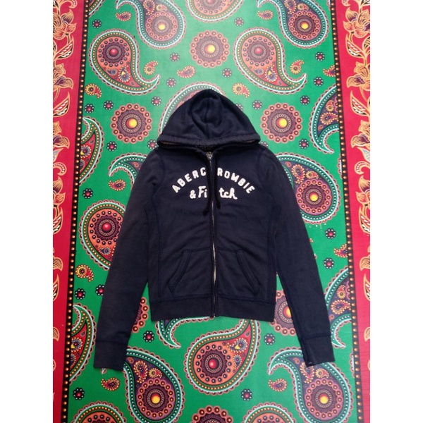 zh Abercrombie hitam