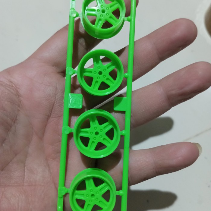Tamiya 5 spoke wheel green made in japan tamiya ( Velg palang 5 hijau)