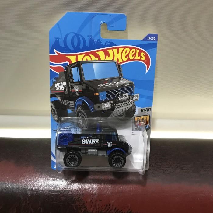 HOTWHEELS MERCEDES BENZ UNIMOG 1300 HITAM THR