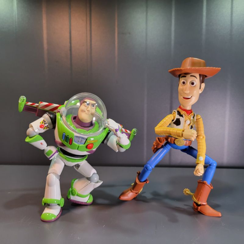 Cinema-Rise Buzz & Woody Plastic Model - TOY STORY 4 By Bandai