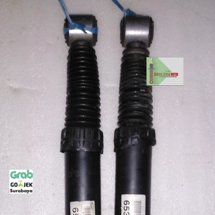 {Second} shockbreaker belakang peugeot 206 Limited